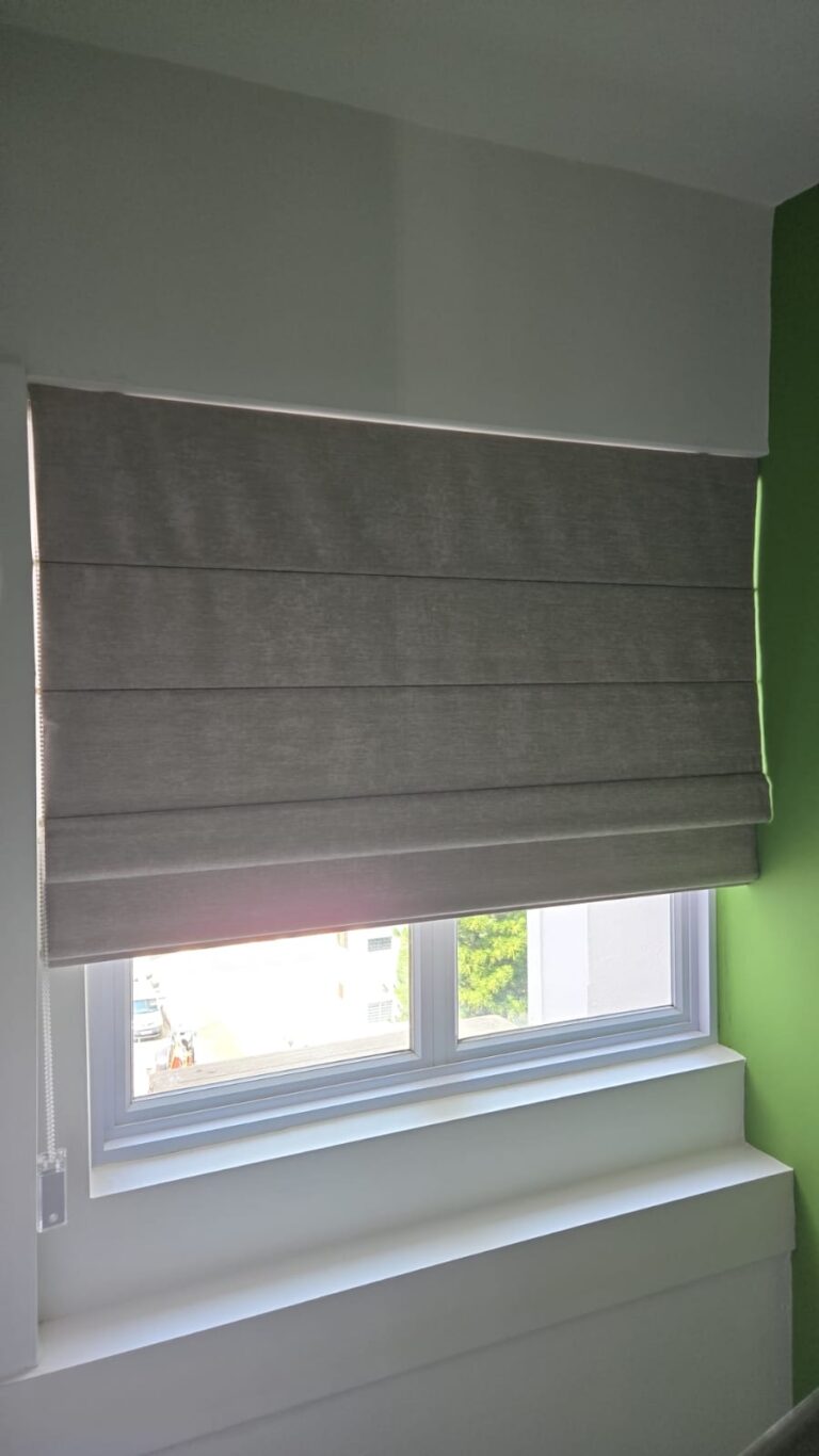Roman Blinds (3)
